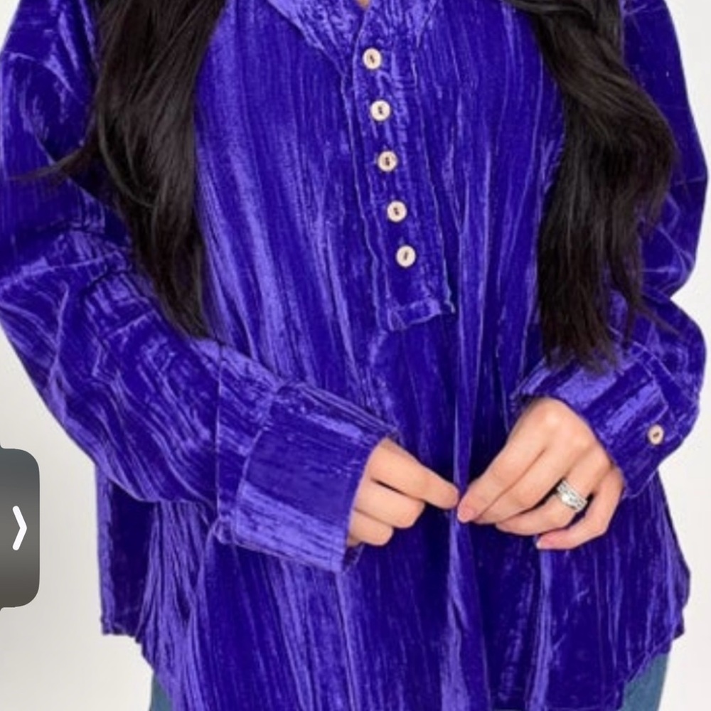 Women's Purple Button-Up Top